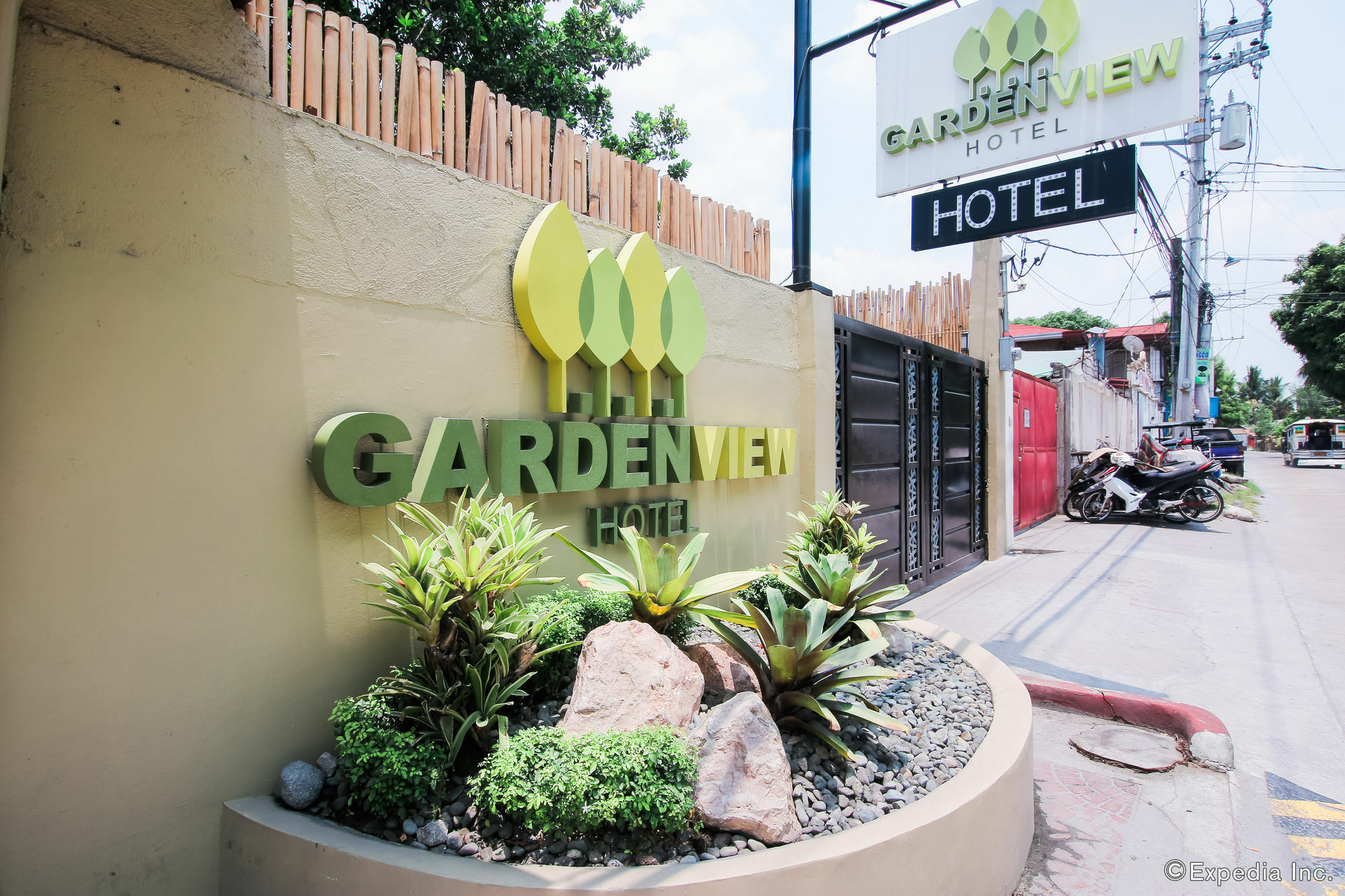 Garden View Hotel Angeles Eksteriør billede